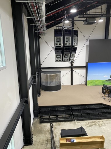 일산 아름다운우리교회 드럼부스 타입D 라이트 설치